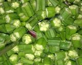A picture of step 2 of Bhindi.