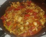 Gombás lecsó tojásosan recept fázis 4 fotója