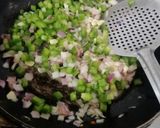 ज़िन्गीं(वेज) पार्सल(zingy veg parcel recipe in hindi) रेसिपी चरण 3 फोटो