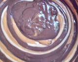 Foto del paso 4 de la receta: Torta Cebra de chocolate, dulce de leche y vainilla