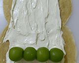 Foto langkah ke 5 dari resep Matcha Crepe Roll Cake.