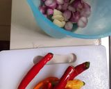 Foto langkah ke 1 dari resep Balado udang kentang.