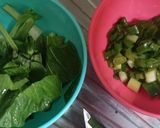 Foto langkah ke 2 dari resep Seblak Makaroni Caisim.