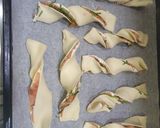 Foto del passaggio 4 della ricetta Tortiglioni sfiziosi di sfoglia al salmone