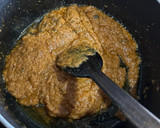 A picture of step 1 of Mutter Paneer.