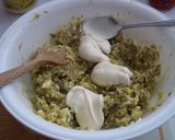 Foto del paso 9 de la receta Ensaladilla de guisantes, anchoas, queso y pimientos del piquillo