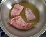 Foto del paso 1 de la receta: Risotto de conejo con alcachofas
