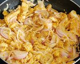 A picture of step 3 of Simple Chicken Roll.