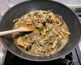 Une image de l'étape 7 de Nouilles udon au bœuf et légumes.