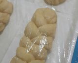 Foto langkah ke 5 dari resep Donat Kepang Tanpa Ulen.
