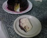 A picture of step 6 of Egg whites cake.