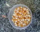 Hình bước làm 1 của món Bắp rang bơ