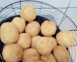 Foto langkah ke 11 dari resep 2 ~ 2 Tofu Katsu Balls.