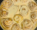 A picture of step 20 of Caramel cinnamon rolls.