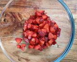 A picture of step 1 of Strawberry Parfait.