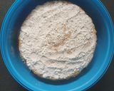 A picture of step 4 of Victoria Sandwich.