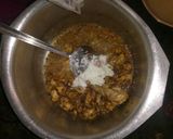A picture of step 3 of #chicken pulao.