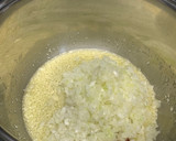 Foto del paso 2 de la receta: Manitas de cerdo con chorizo
