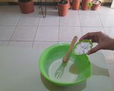 Foto langkah ke 3 dari resep Peyek Daun Jeruk Tanpa Santan #dapurelbeweek26.