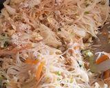 Foto langkah ke 4 dari resep Bihun Goreng Putih.