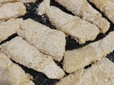 Merluza rebozada con papas fritas 2 versiones todo al horno
