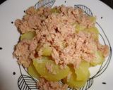 Foto del paso 4 de la receta Patatas con atún y salsa mahonesa