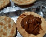Foto del paso 3 de la receta: Alfajores rápidos con discos de copetin