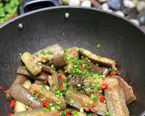 Hình bước làm 3 của món Cà Tím Xào Tóp Mỡ
