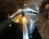 Foto del paso 9 de la receta: Rabo de toro al tomillo en la olla express