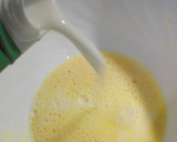 Foto del paso 1 de la receta: Crepes de albahaca y perejil rellenos de bechamel de queso y pollo