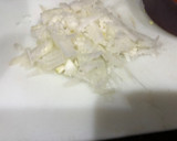 Foto del paso 4 de la receta: Crepes rellenos de picada de pescado y marisco con salsa al cava