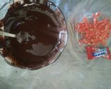 A picture of step 2 of Alpenliebe Candy Chocolates.