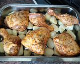 Foto del paso 4 de la receta: Pollo al horno con patatas