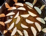 Foto del paso 4 de la receta: • Torta invertida de manzana 🍎 •