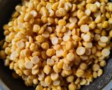 A picture of step 1 of Parippu vada.