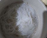 Foto langkah ke 1 dari resep Sop Oyong Bihun.