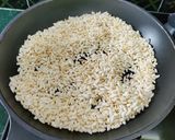 A picture of step 1 of Murmura Ladoos/Puffed Rice Laddoo.