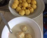 Foto langkah ke 4 dari resep Jemblem Crenyes.