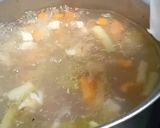 Foto langkah ke 4 dari resep Sop Ayam dan Baso (1206).