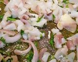 Foto del passaggio 3 della ricetta Calamarata vongole e calamari