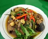 Foto langkah ke 6 dari resep Oseng Tongkol Kemangi.