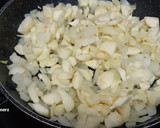Foto del paso 2 de la receta: Calabacín relleno de bacalao con tomate