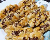 Foto langkah ke 5 dari resep Mini Bolen Banana Puff.