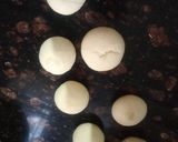 A picture of step 10 of Sweet dry fruit samosa.