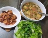 Hình bước làm 3 của món Canh ngao nấu riêu dứa