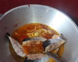Foto langkah ke 9 dari resep Ikan patin kuah asam pedas.