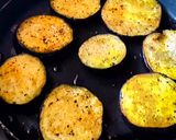 A picture of step 3 of Baingan tawa fry.