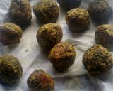 A picture of step 4 of Palak Kofta Curry.