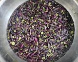 A picture of step 1 of Mogri sabji.