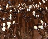 Foto del paso 6 de la receta: Pastel cremoso de dos chocolates y caramelo